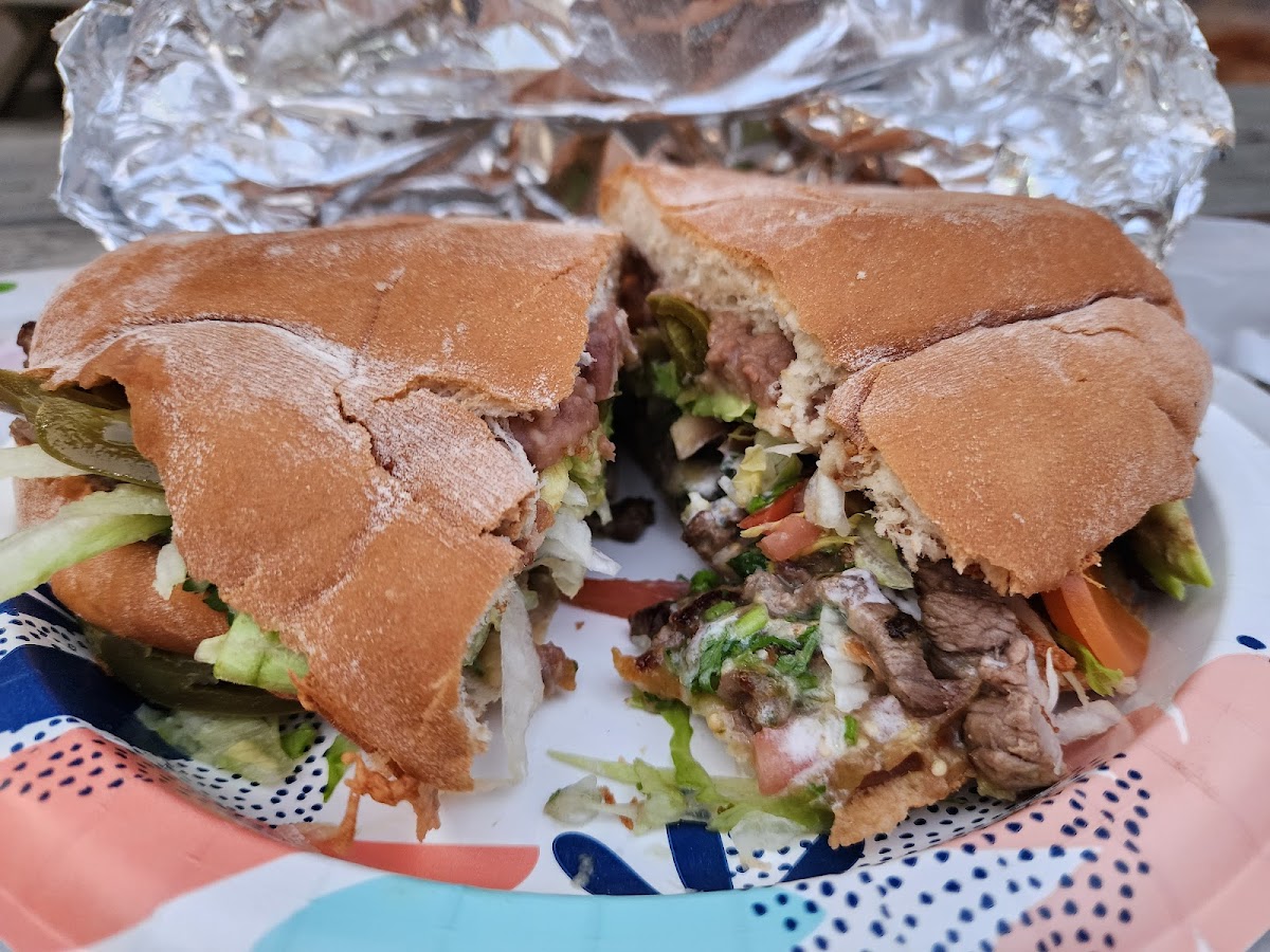 Mamacitas! Taco Truck - Photo 4