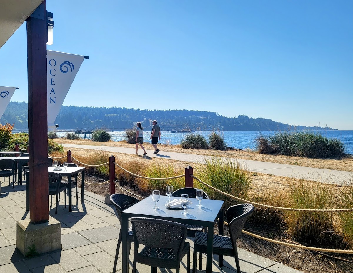 Ocean Club & Bistro
