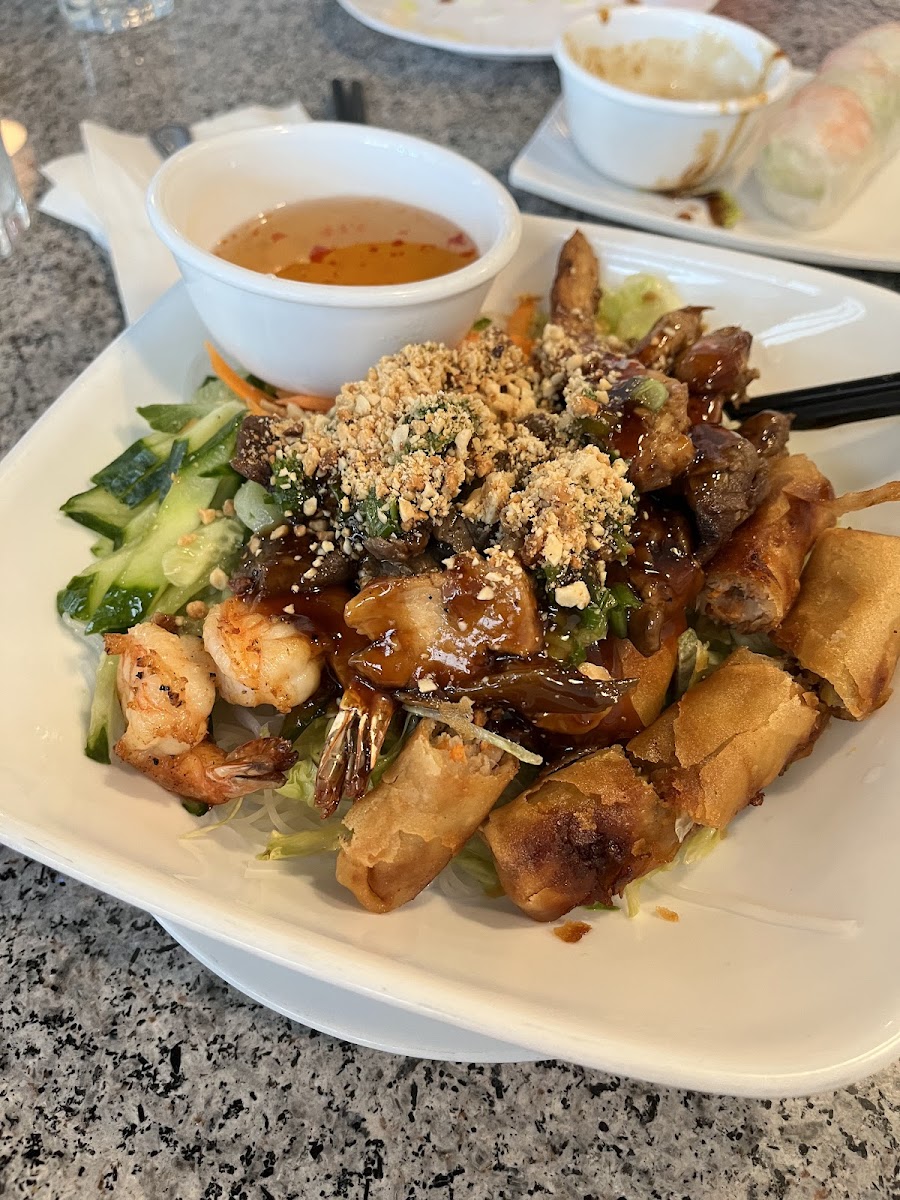 Tony’s Vietnamese Noodle Restaurant - Photo 7
