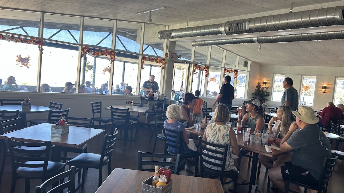 Saguaro Lake Grill - Photo 1