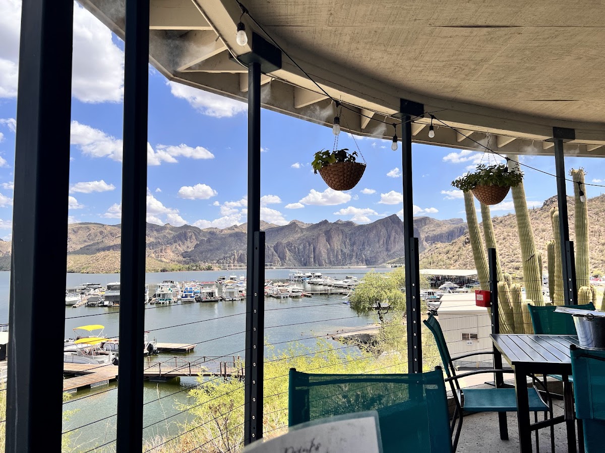 Saguaro Lake Grill - Photo 3