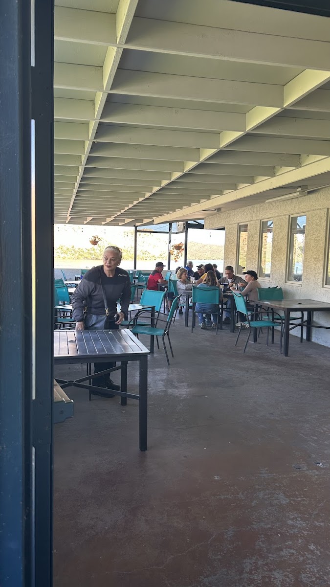 Saguaro Lake Grill - Photo 4