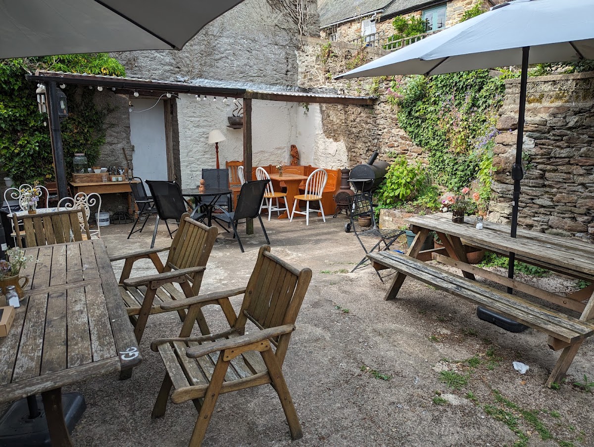 The Green Cafe - Photo 4