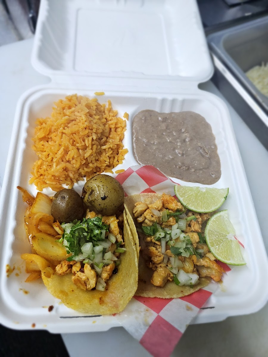Chavez kitchen LLC (Food Truck & Catering) - Photo 6
