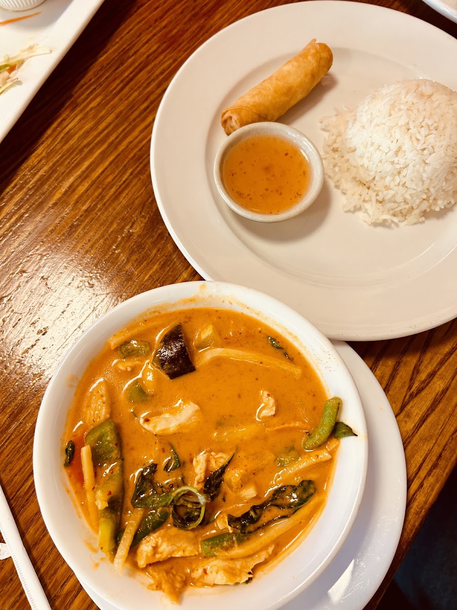 Tastee Thai - Photo 7