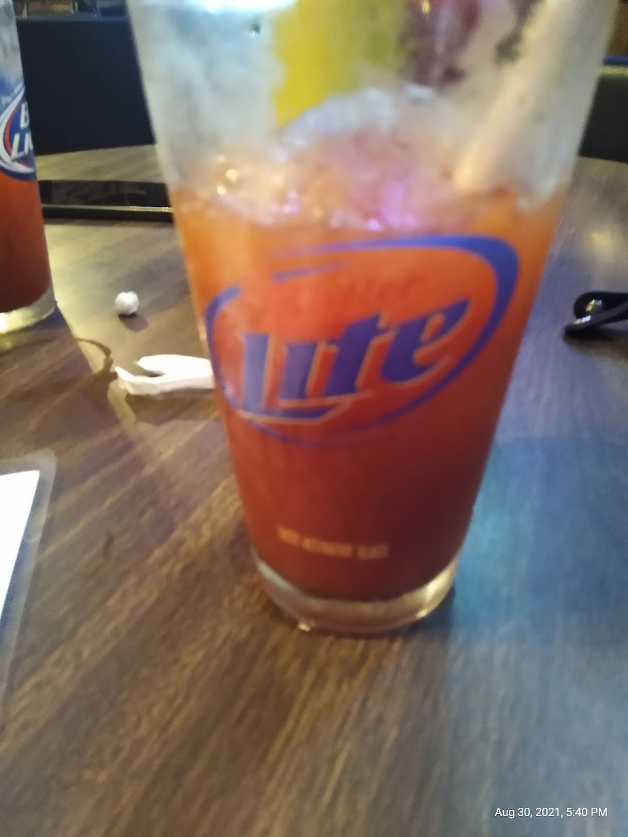 Friends Bar and Grill - Photo 7