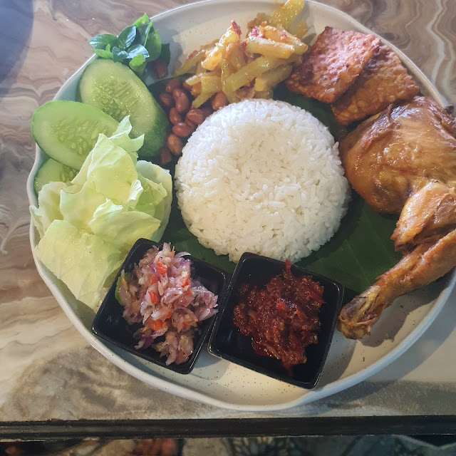 Ayam Lalapan