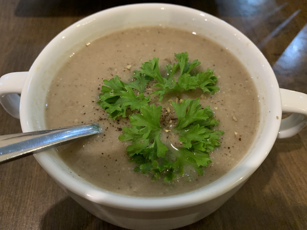 Simply Leafy Vegetarian Restaurant - Photo 7