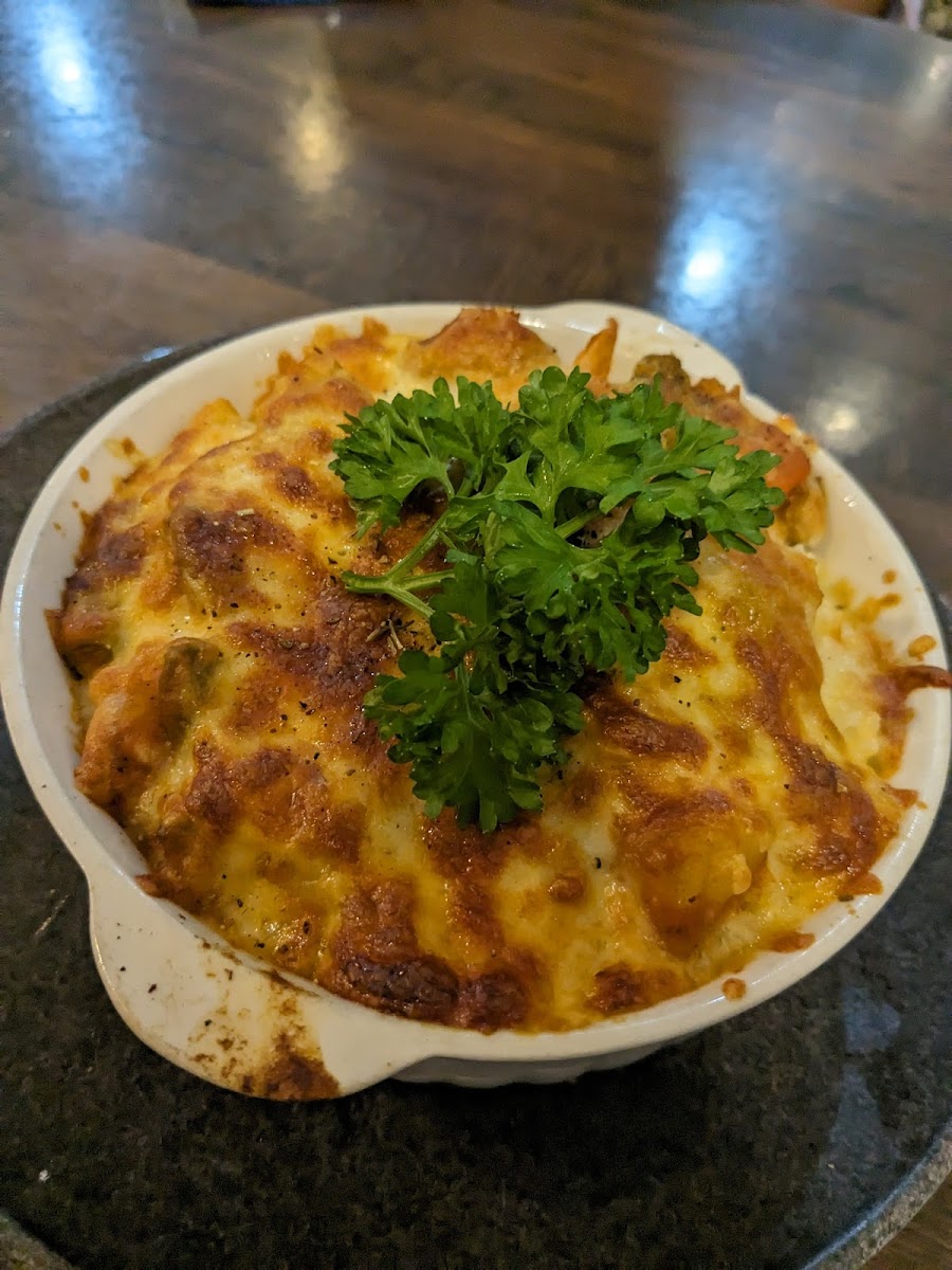 Simply Leafy Vegetarian Restaurant - Photo 8