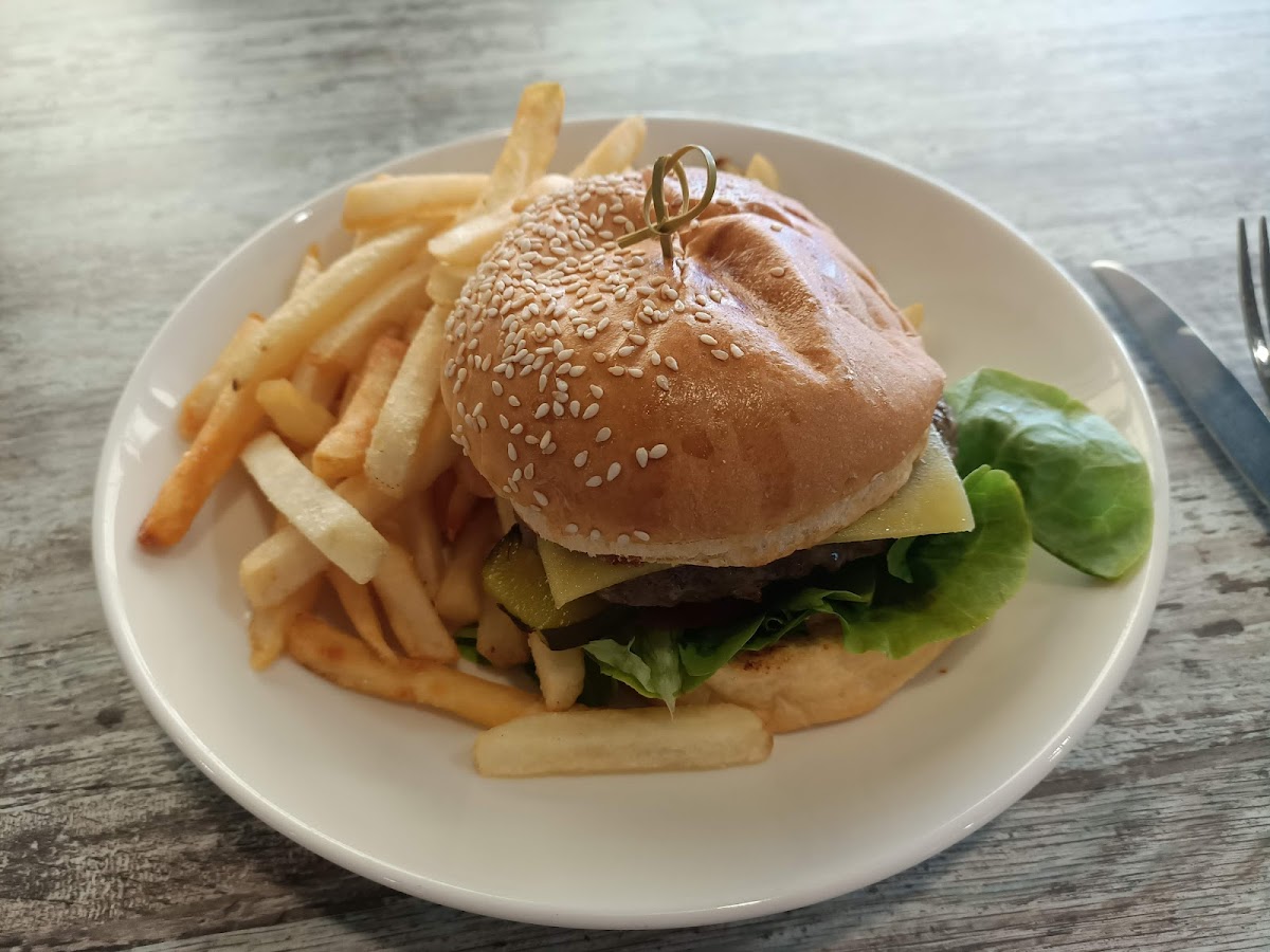 AQWA Cafe - Photo 5