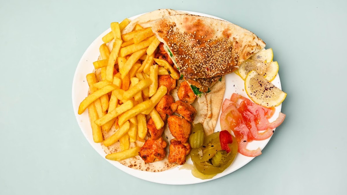 Qasiun Restaurant - Photo 8