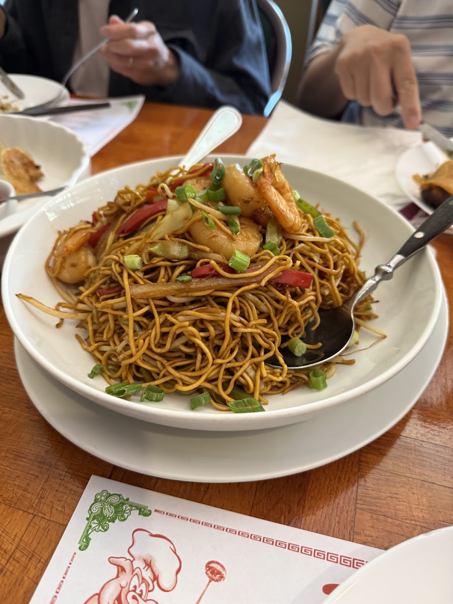 Ben Wong Restaurant - Photo 2