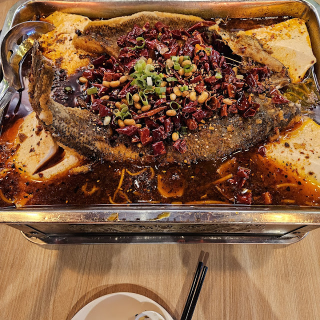 麻辣豆花烤鱼 signature spicy grilled fish with tofu pudding