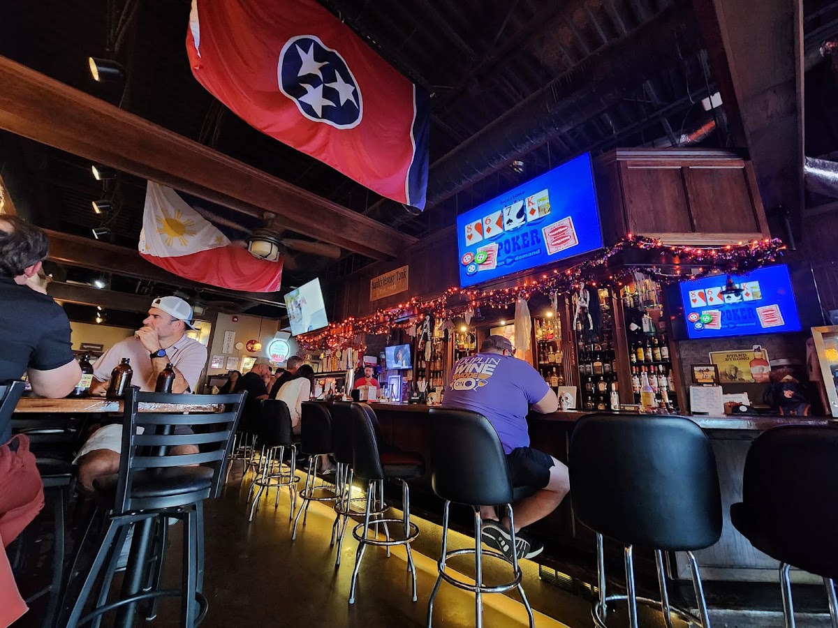 Hank's Honky Tonk - Photo 9