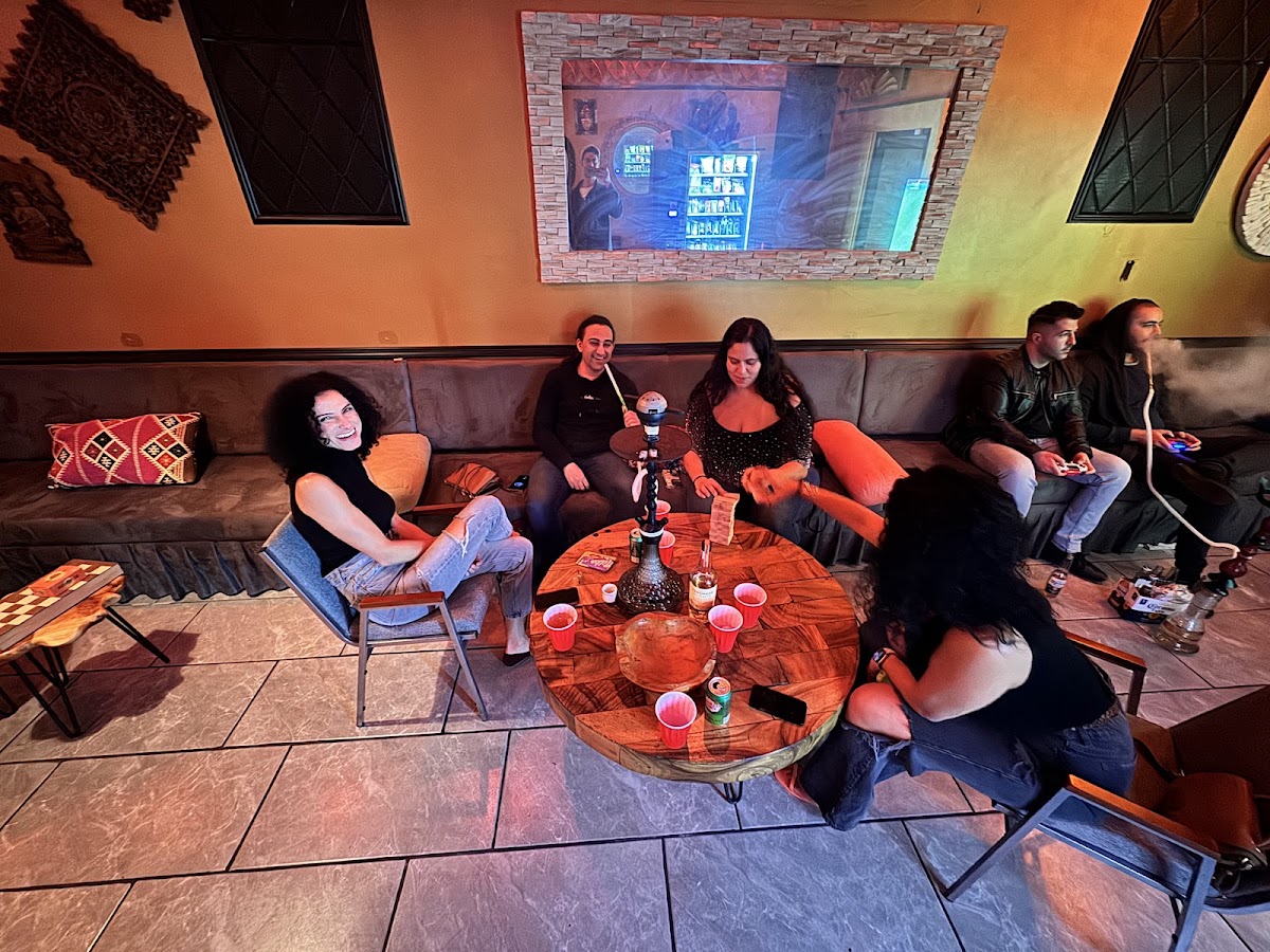 CNTRPCE Hookah Lounge L - Photo 9