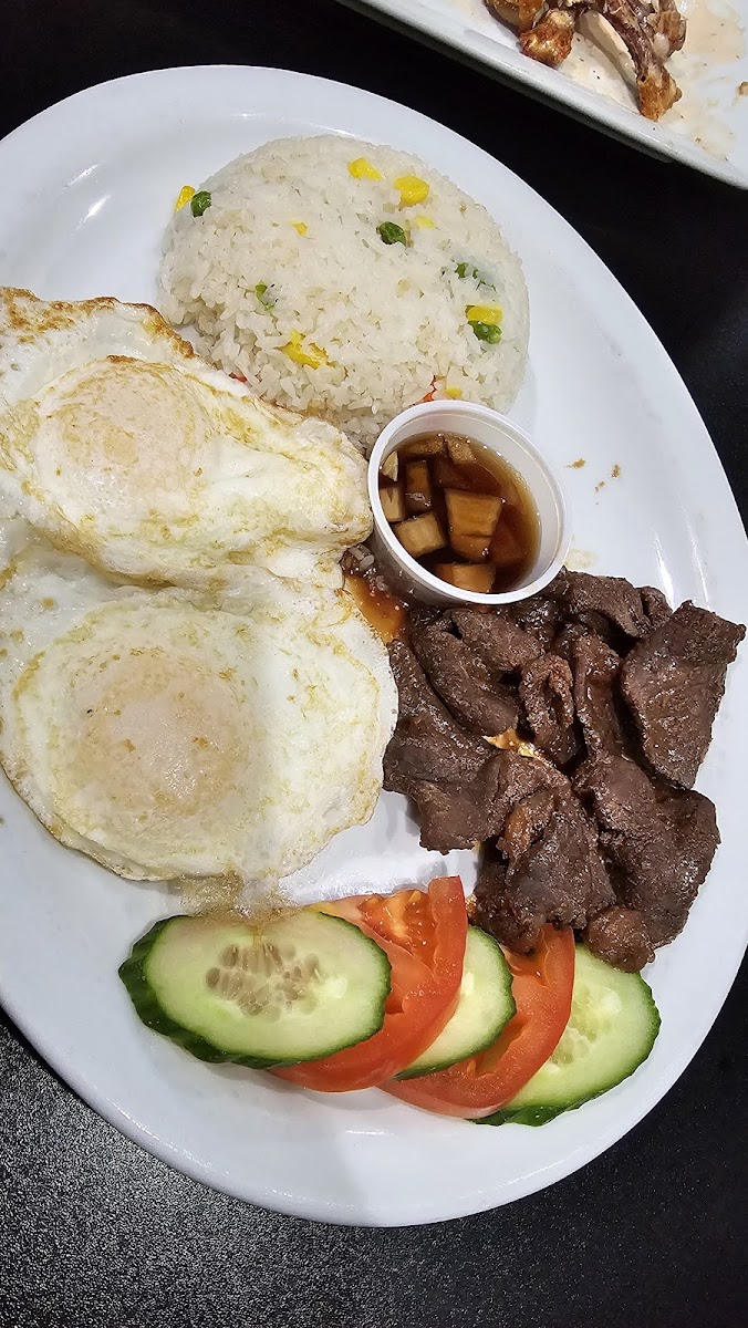 Kuzina Resto & Grill - Photo 1
