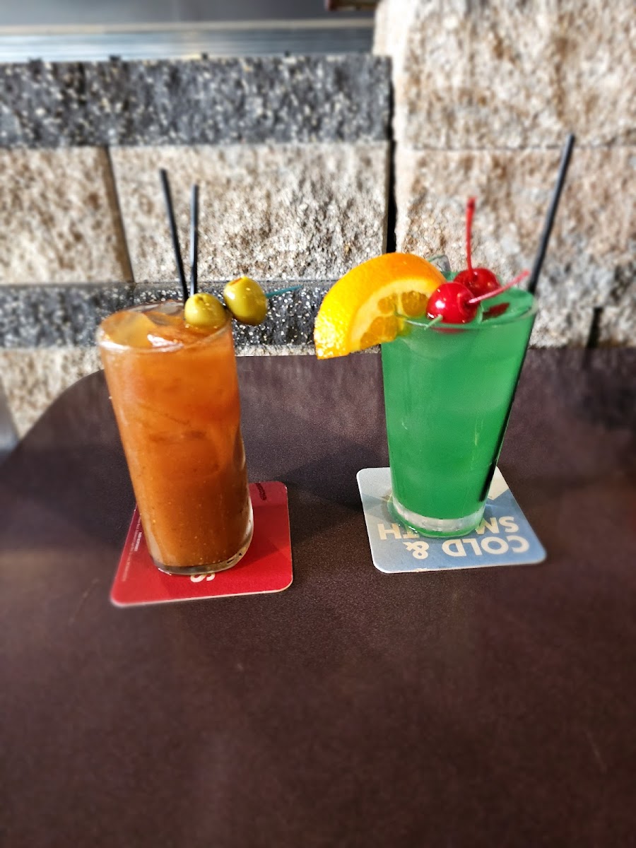 The Water Tower Bar & Grill - Photo 5