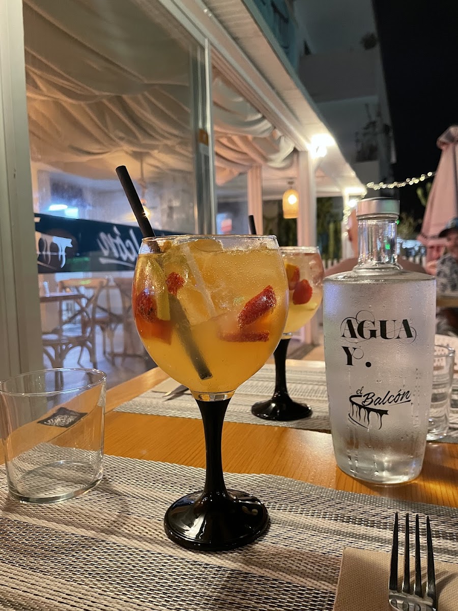 El Balcón Magaluf - Photo 9