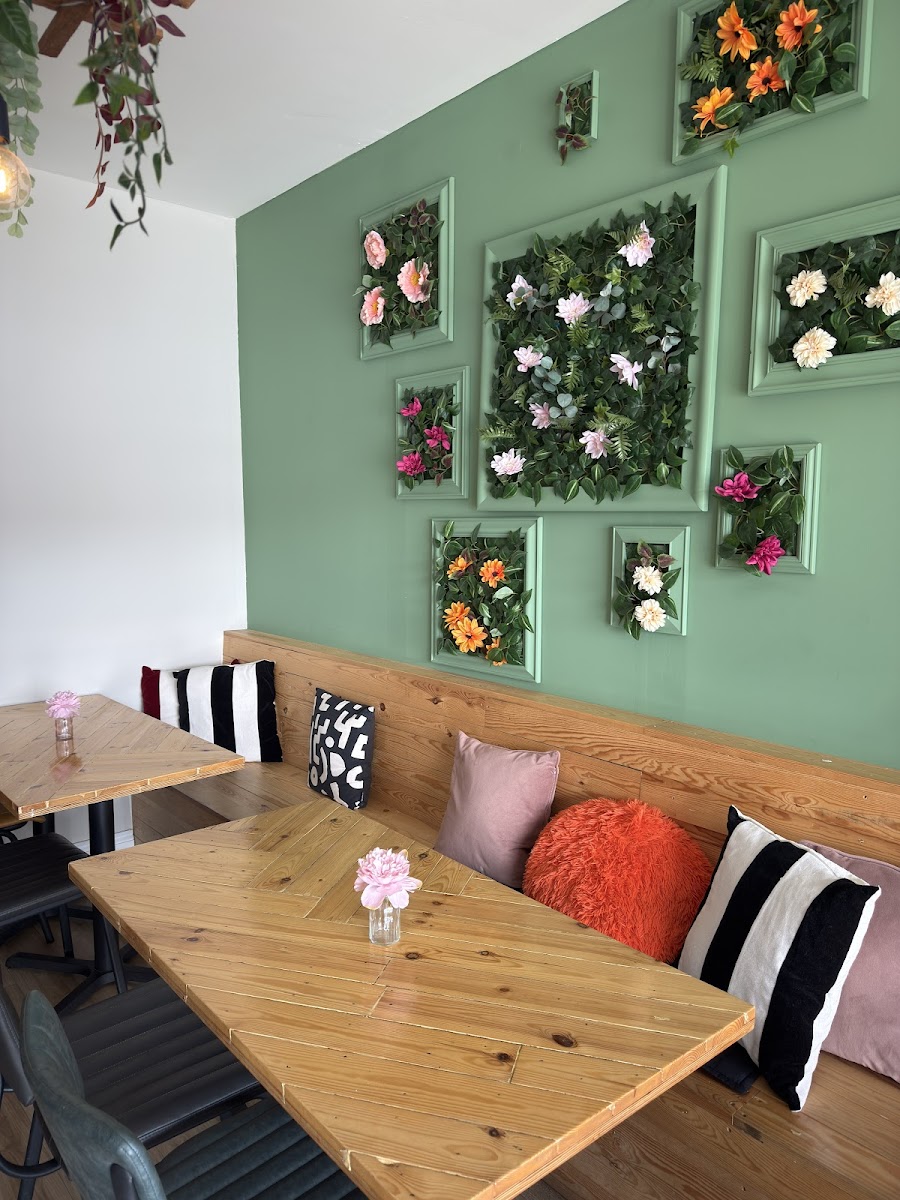 Missy's Bakehouse - Photo 2