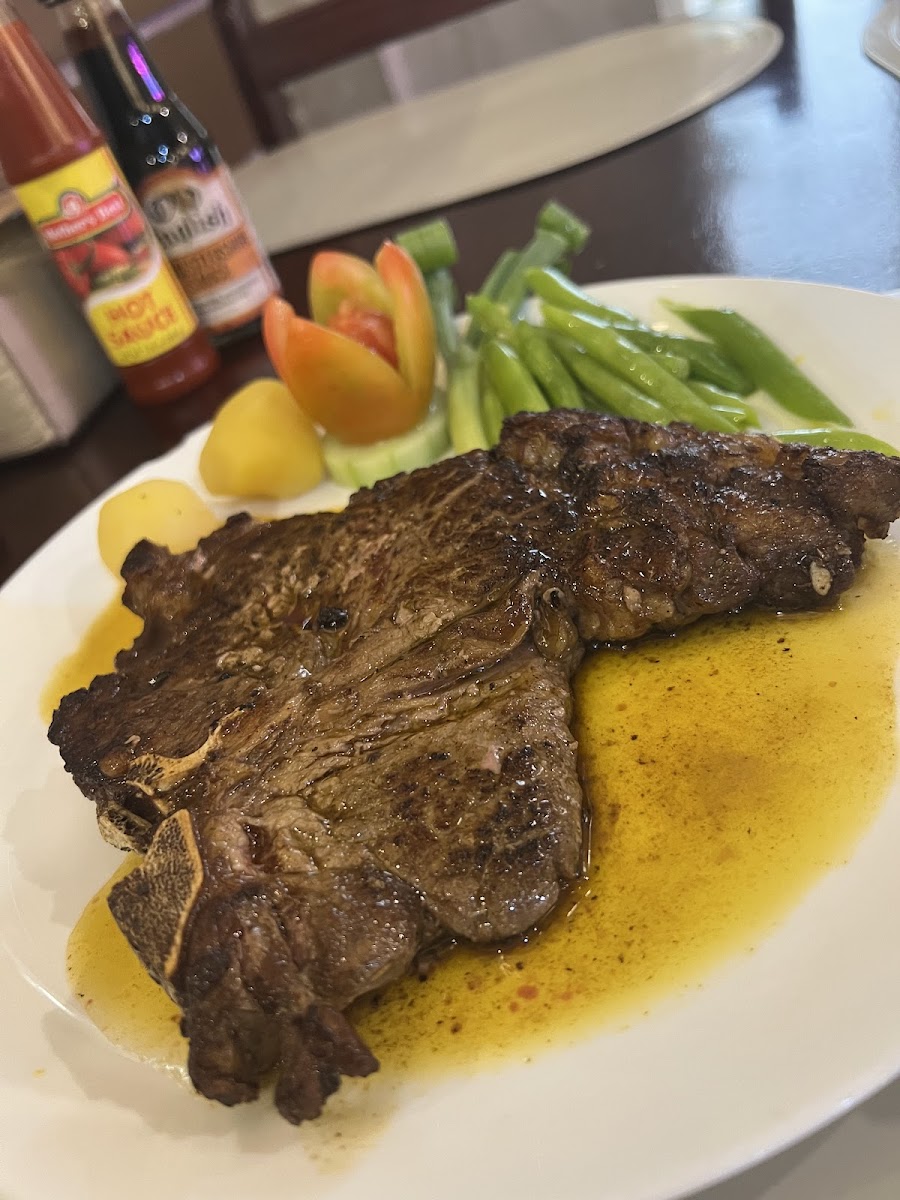 Roland's Steak House - Photo 2