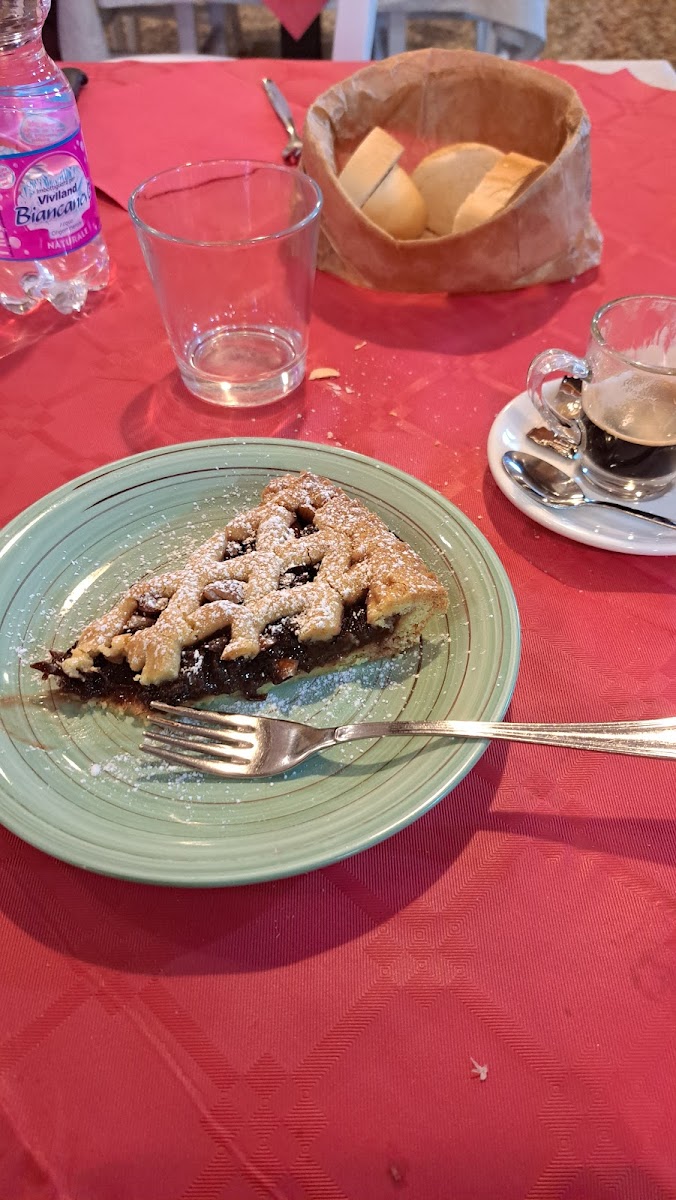 Basilico Verde - Trattoria e Pizzeria - Photo 4