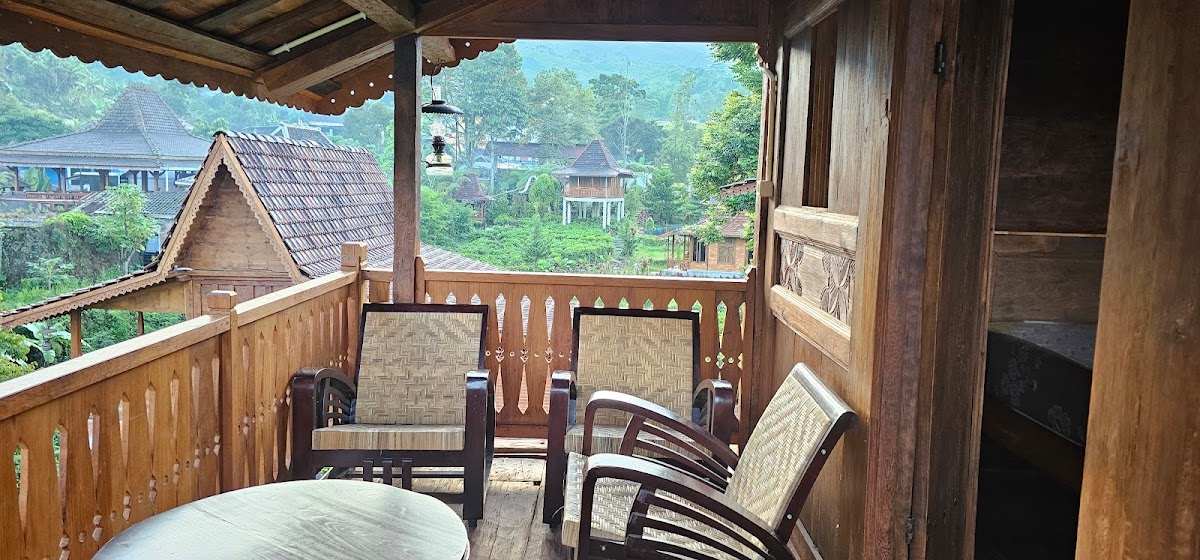 Resto dan Villa Joglo Rahayu Kemuning