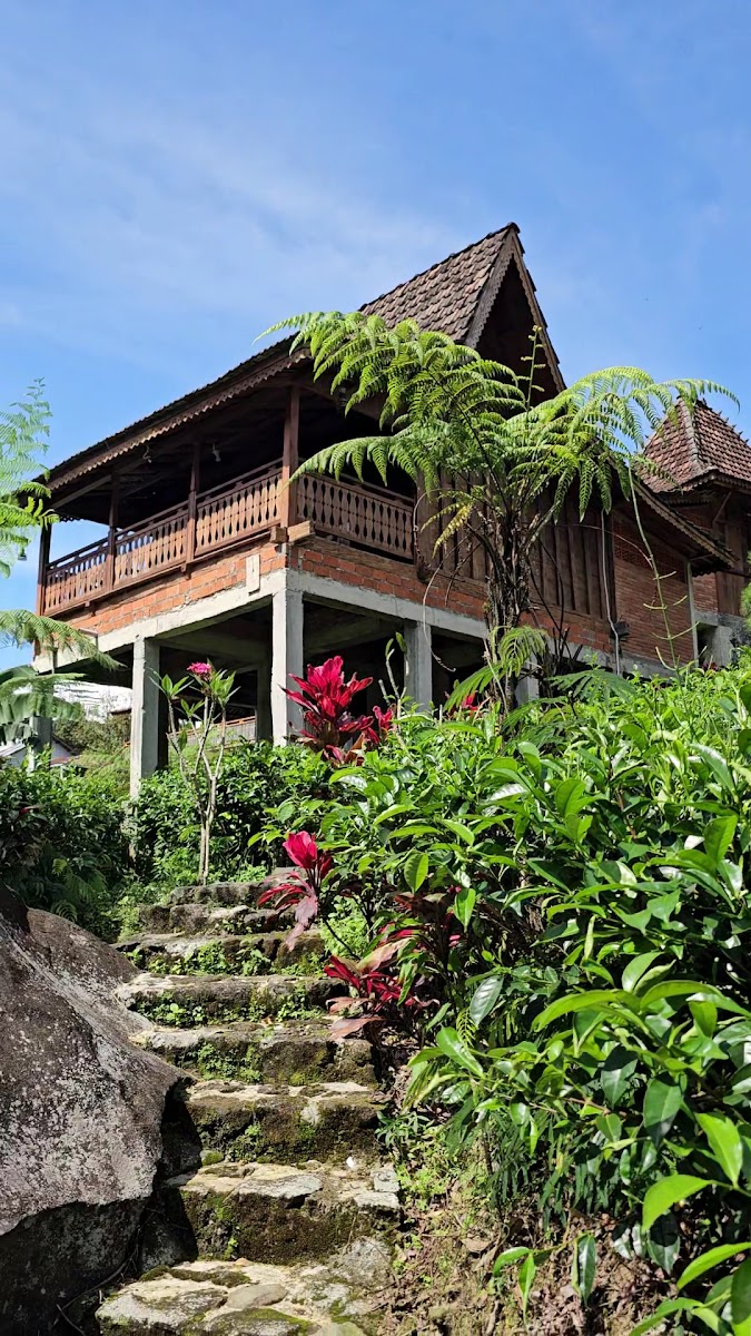 Resto dan Villa Joglo Rahayu Kemuning - Photo 1