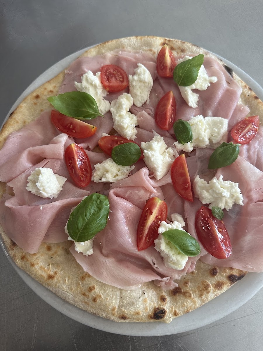 Pizzeria La Rotonda - Photo 3
