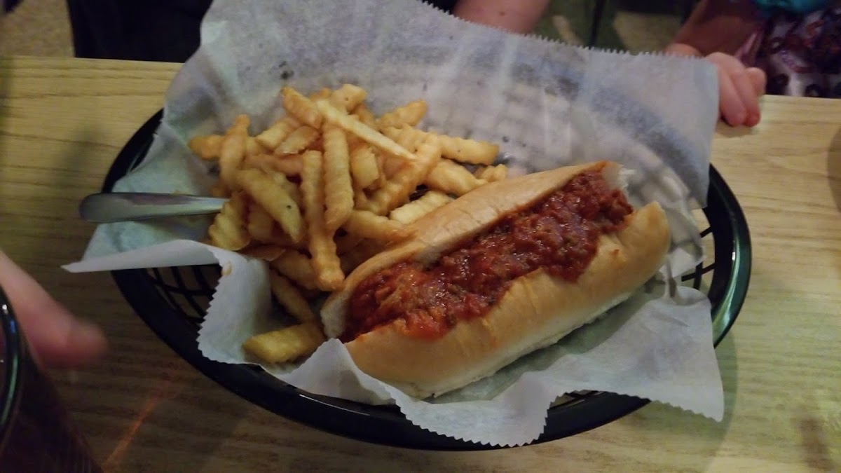 Metro & John's Cafe - Photo 9