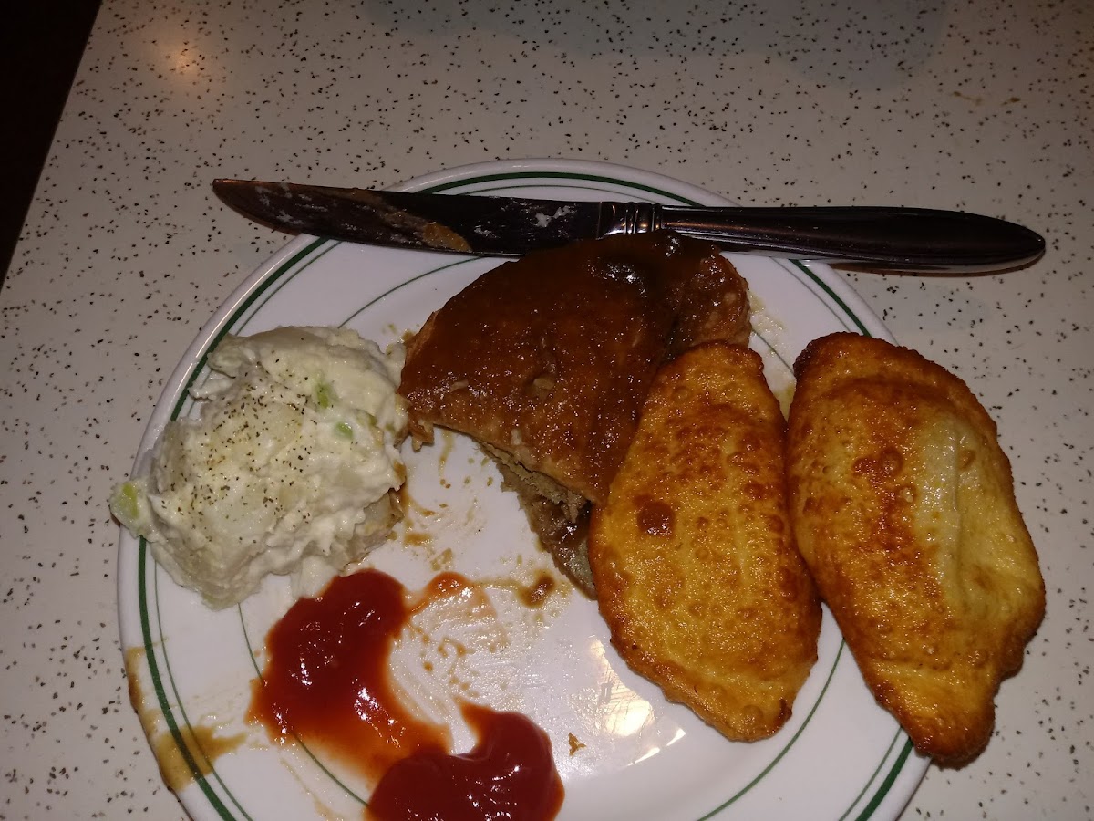 Metro & John's Cafe - Photo 3