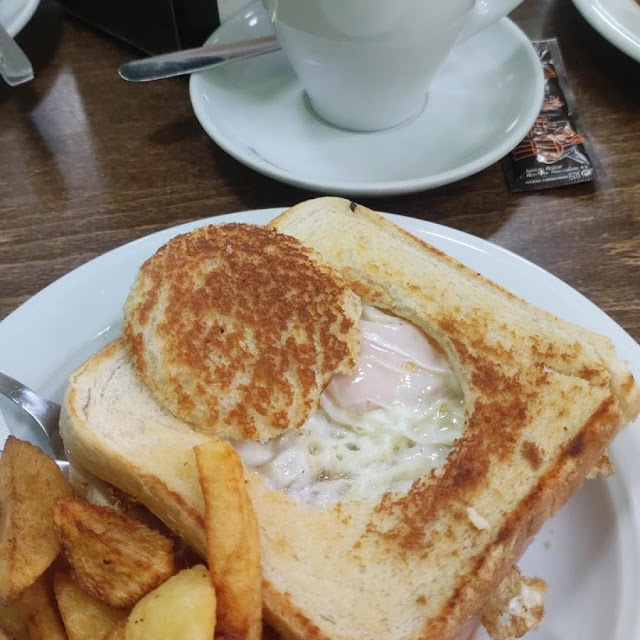 Sandwich Con Huevo