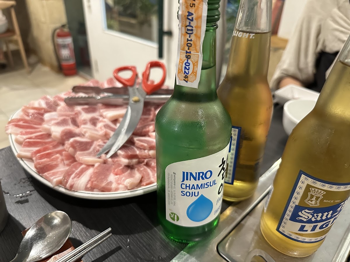 Quara Korean Restaurant 꽐라 한식당 - Photo 5