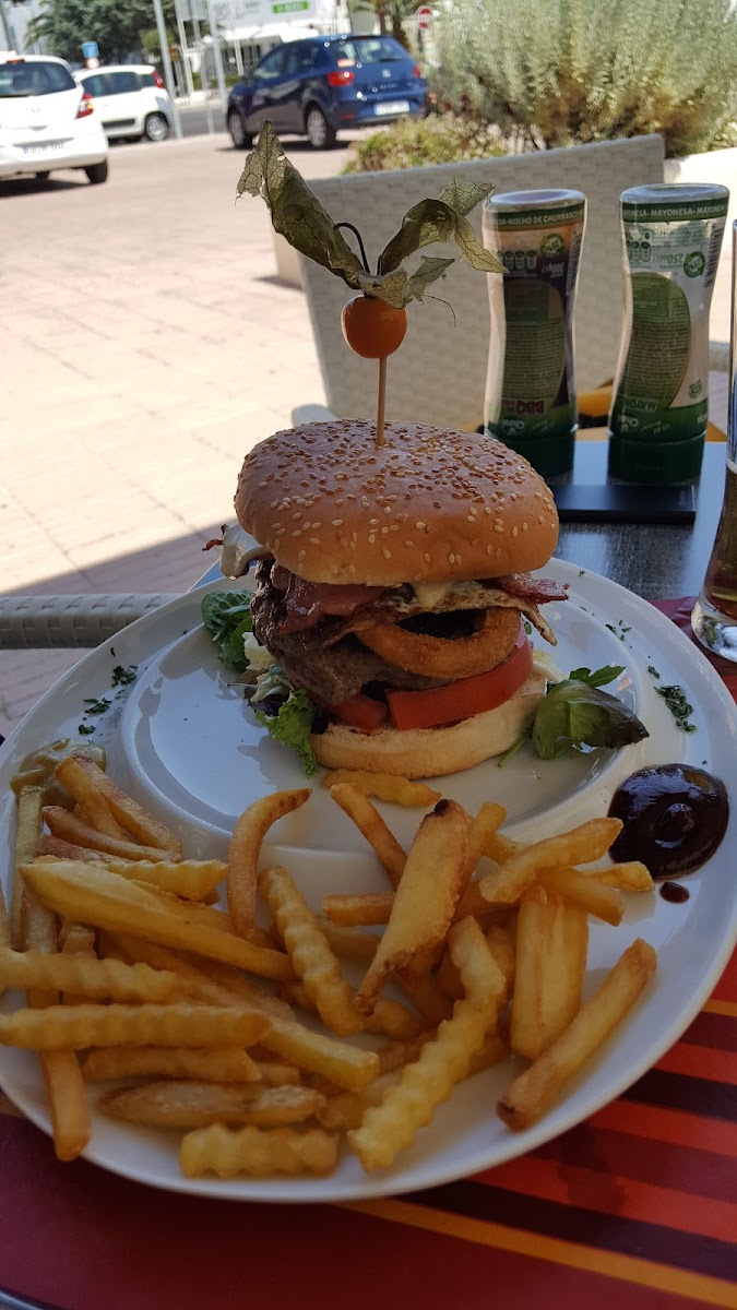 Bike Point Cafe - Photo 9