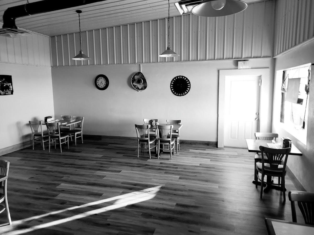 El Pueblo Mexican Grill - Photo 6