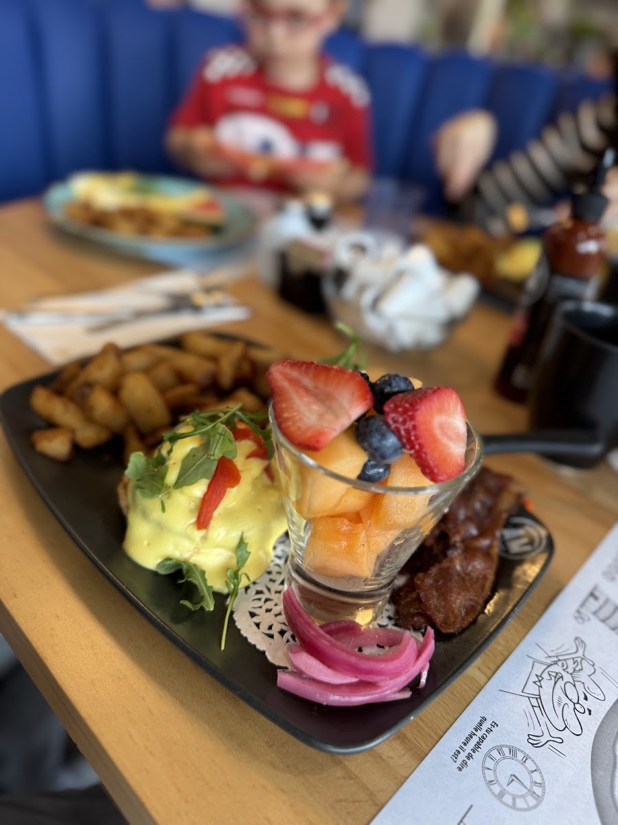 A.M. Dejeuner Diner - Photo 2