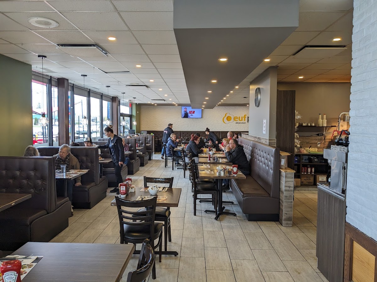 A.M. Dejeuner Diner - Photo 7