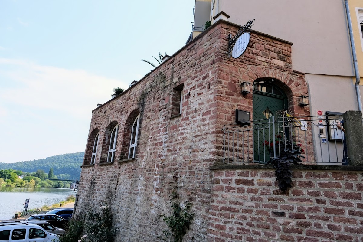 Christians Restaurant - Photo 3