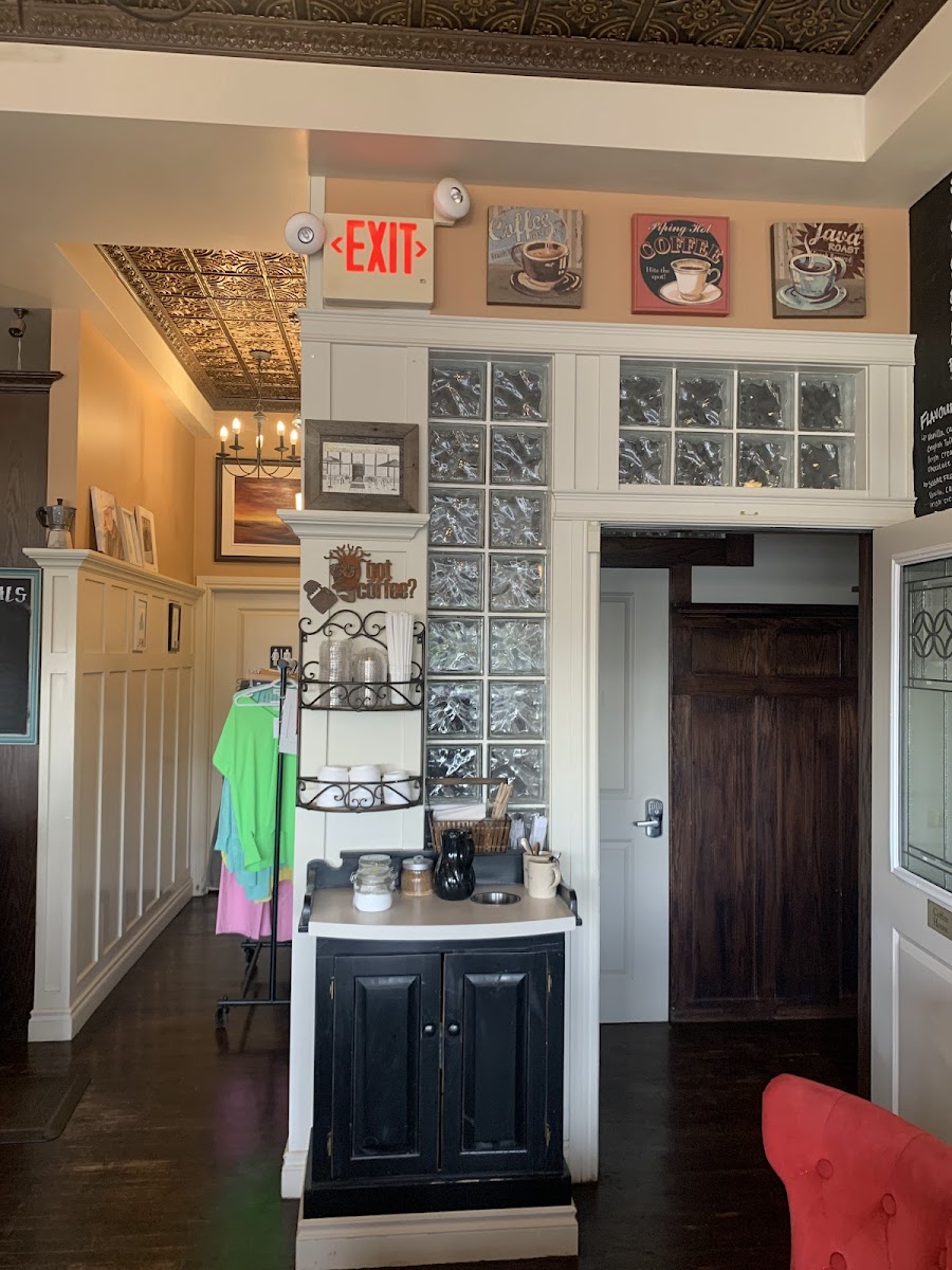 Prairie Grounds Coffee House - Photo 8
