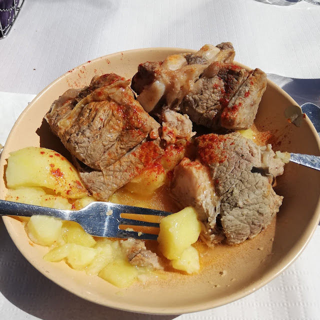 Carne O Caldeiro