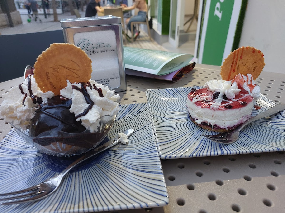Nasti Cafe - Photo 5