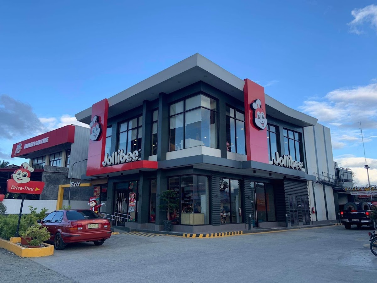 Jollibee Nabunturan - Photo 3