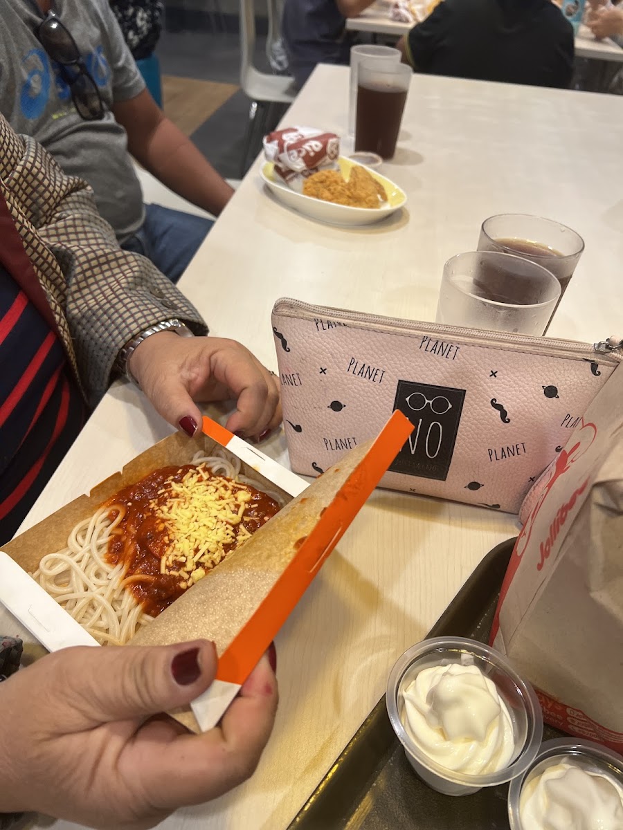 Jollibee Nabunturan - Photo 6