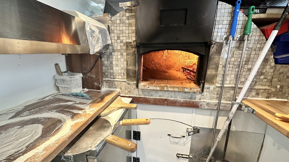 Sergio and Robi's Italian Pizza