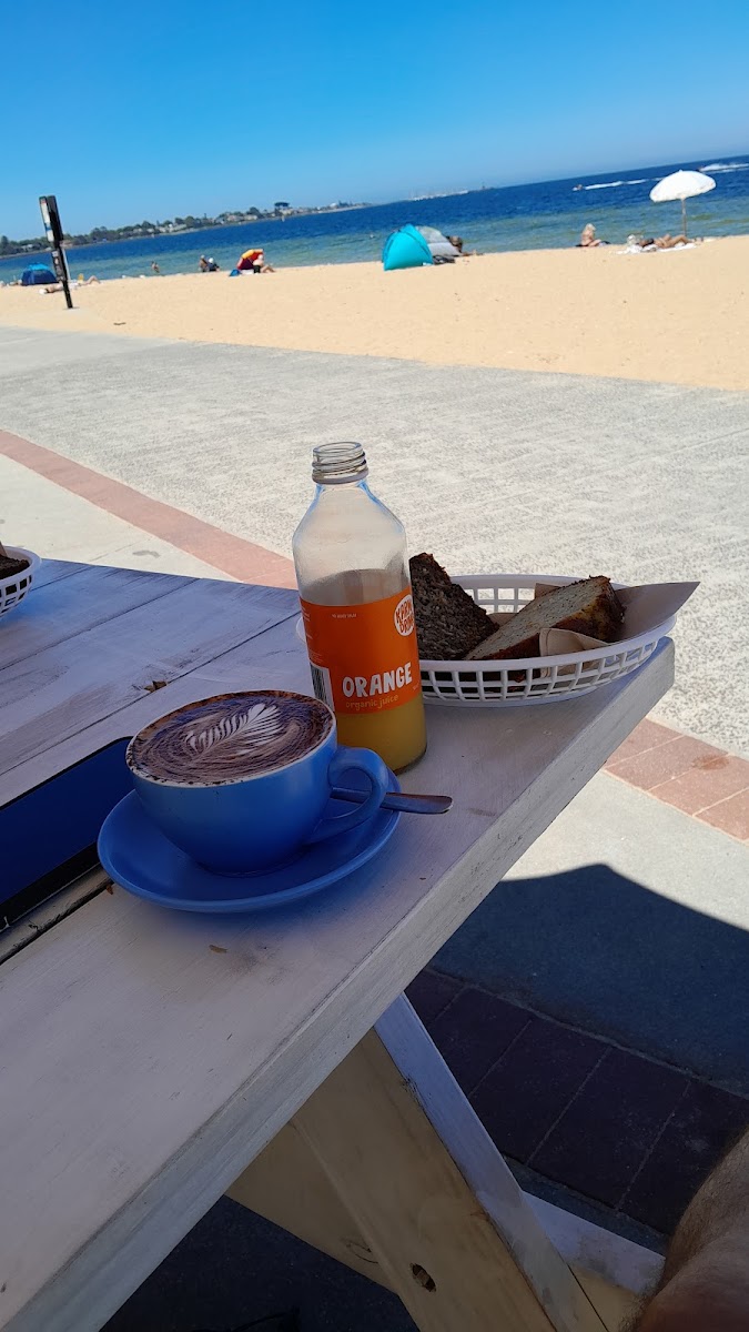 Beach Shack Elwood - Photo 8