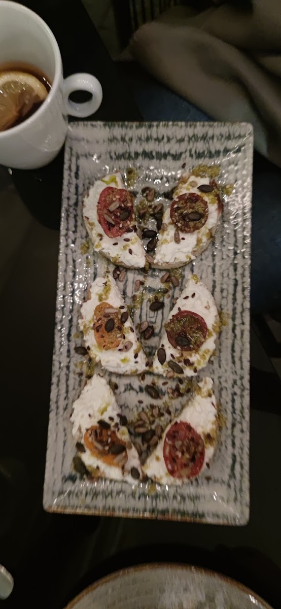 Savor Garden Lounge - Photo 4
