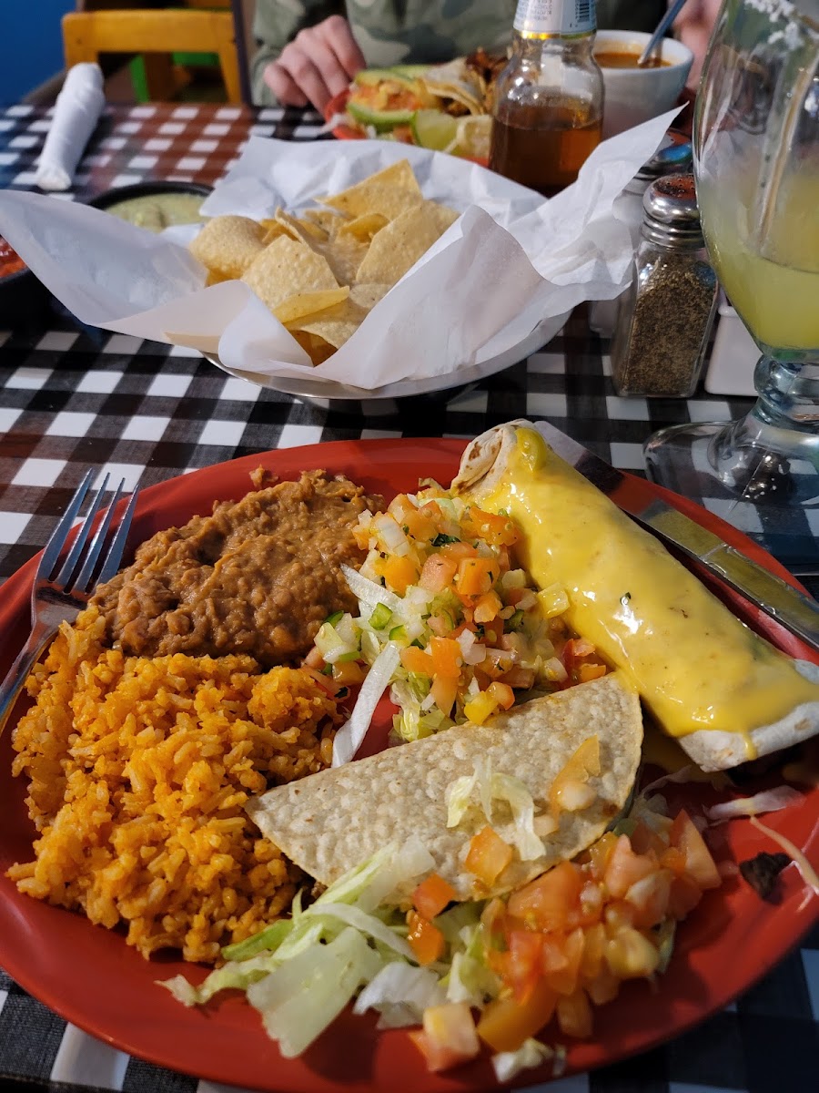 Alejandra's Mexican Grill - Photo 7