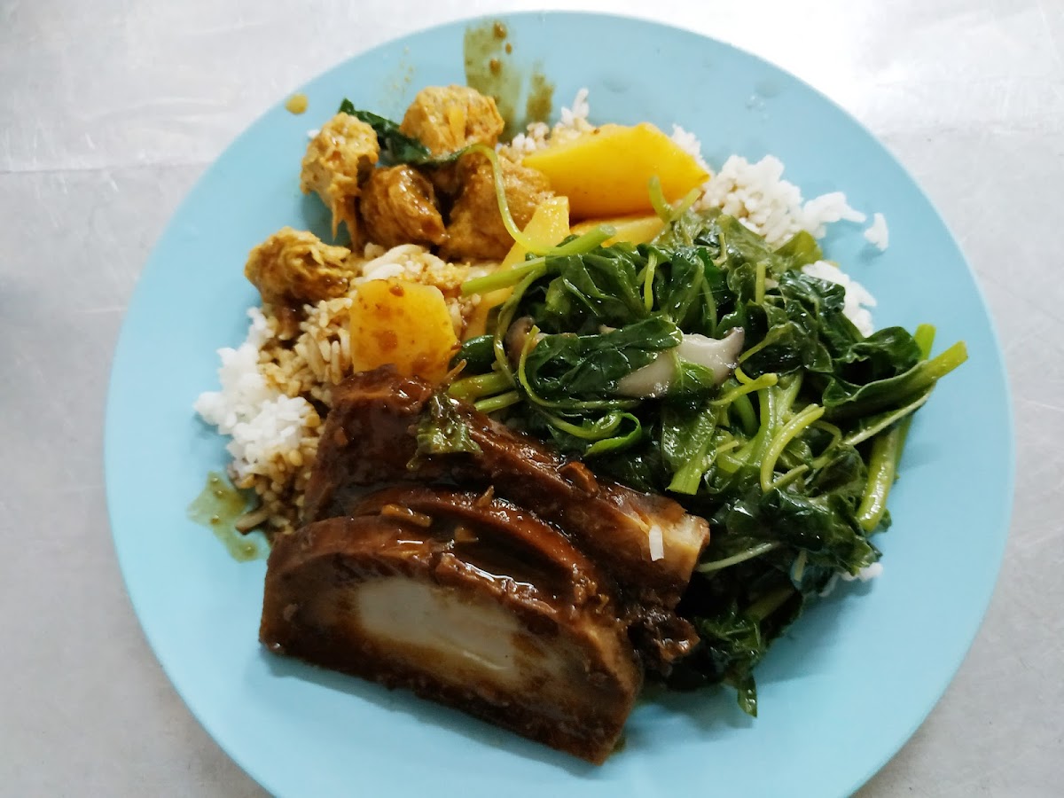 Purple Stone Vegetarian Food Center 紫晶素食中心 - Photo 9