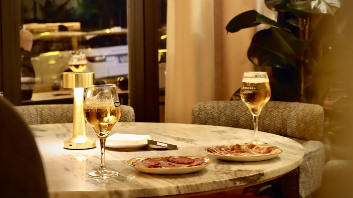 LAS LLARES RESTAURANTE MAJADAHONDA - Photo 2