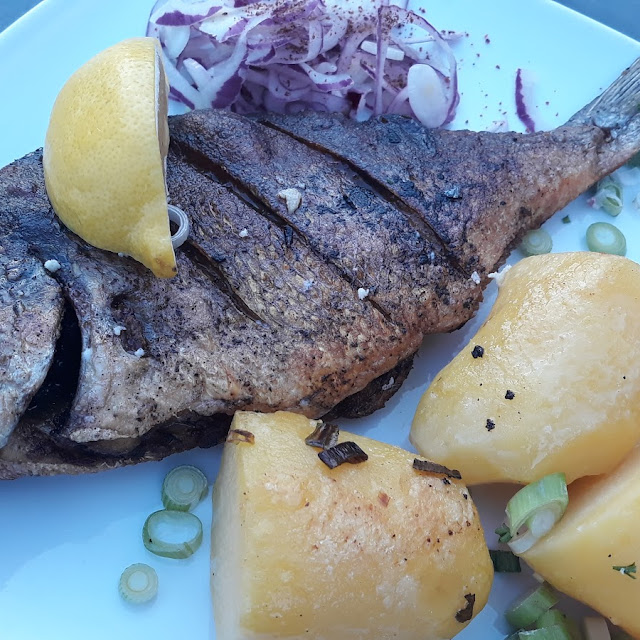 Dorade Mit Salzkartoffeln