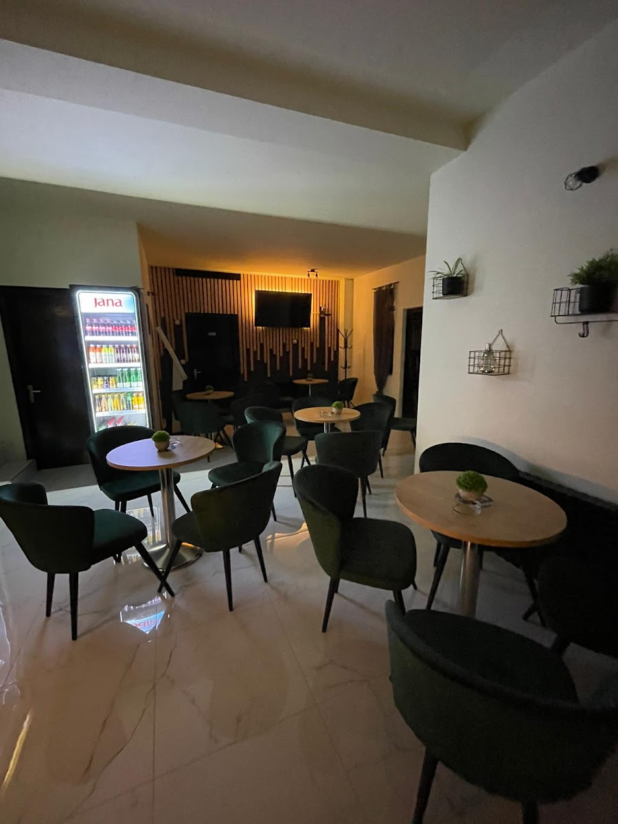 Caffe bar Mondeo - Photo 1